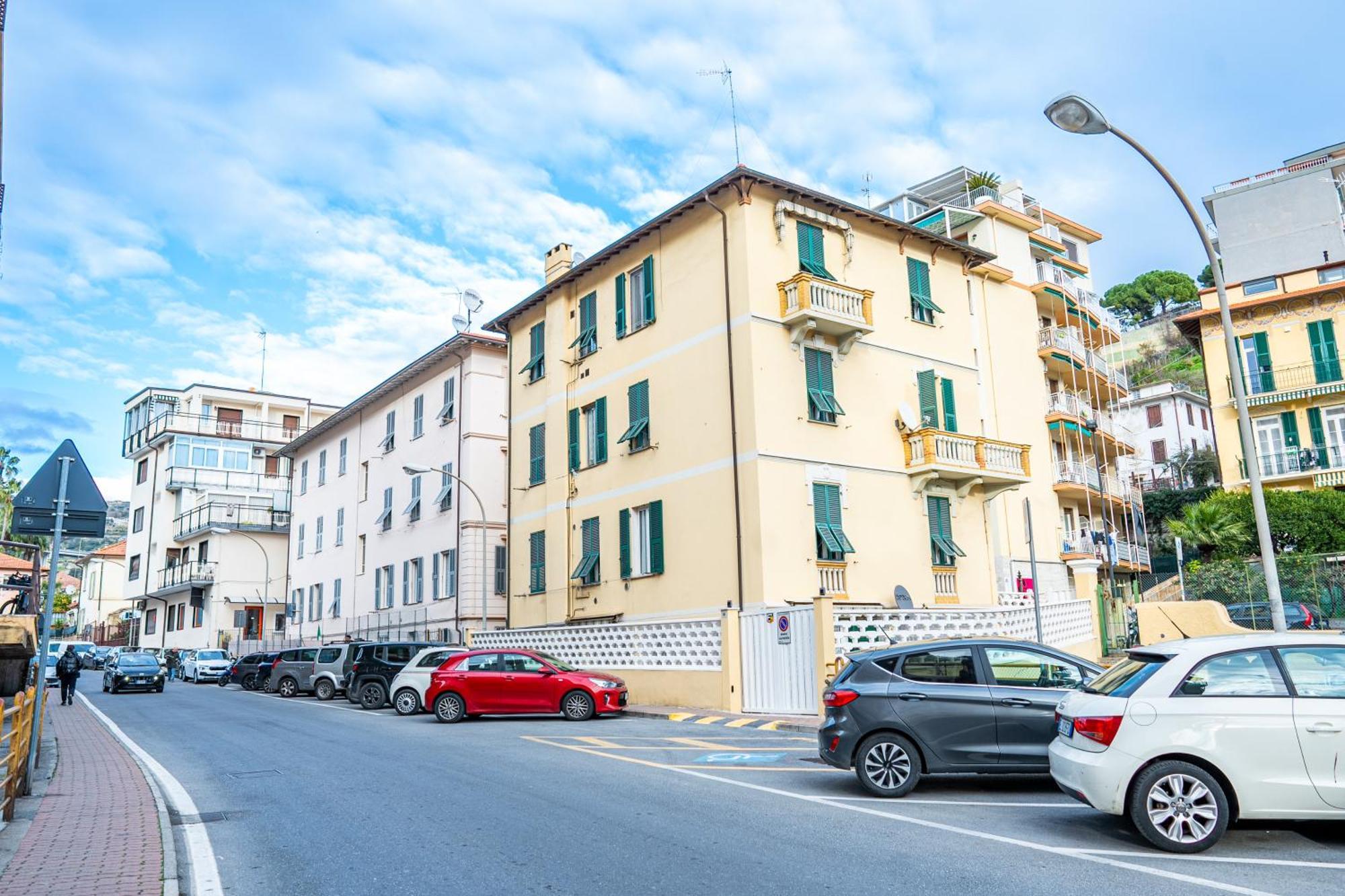 Casa Stefi Sunremo - Parcheggio Privato, 500 Mt Dalla Spiaggia ซานเรโม ภายนอก รูปภาพ
